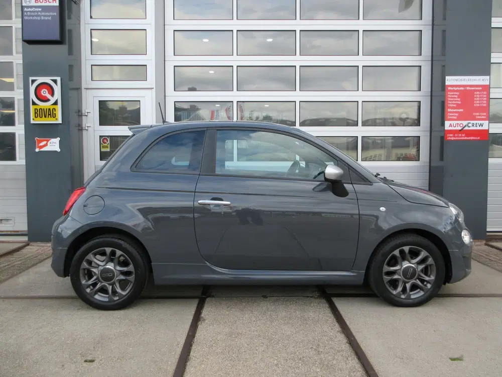 Fiat 500 1.0 Hybrid Rockstar uit 2020, foto 5