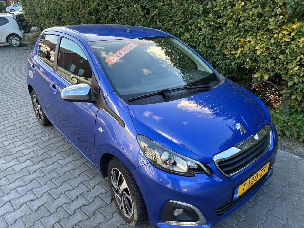 Peugeot 108 1.0 E-vti 72pk 5D 2021 Blauw uit 2021
