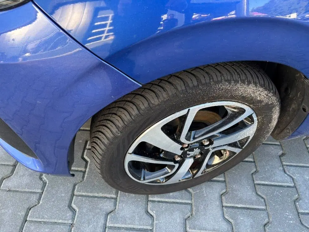 Peugeot 108 1.0 E-vti 72pk 5D 2021 Blauw uit 2021, foto 9
