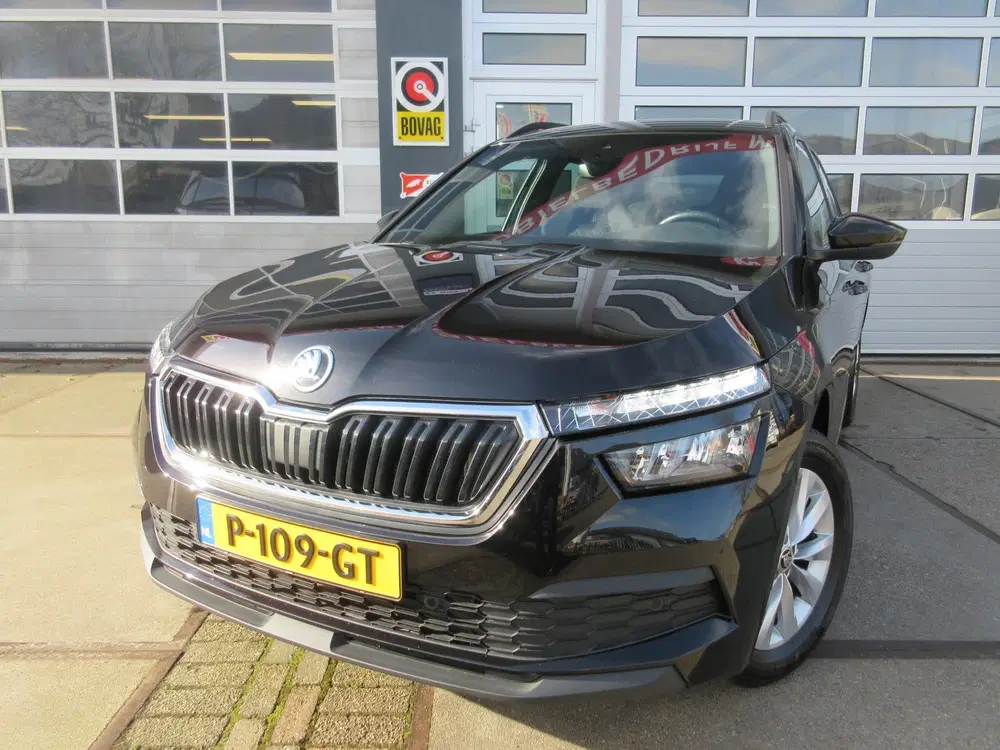 Skoda Kamiq 1.0 TSI Sport Business uit 2022, foto 2