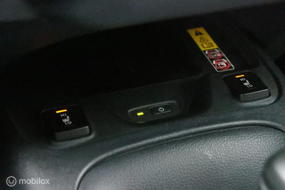 Toyota Corolla Hybrid Business uit 2024, foto 12