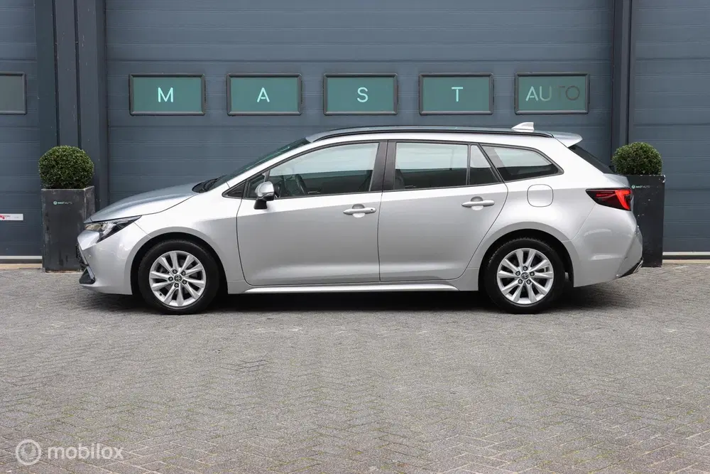 Toyota Corolla Hybrid Business uit 2024, foto 14