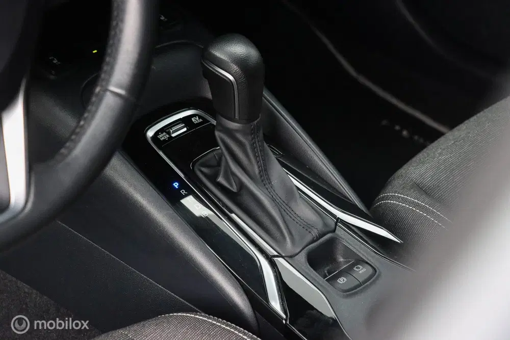 Toyota Corolla Hybrid Business uit 2024, foto 15