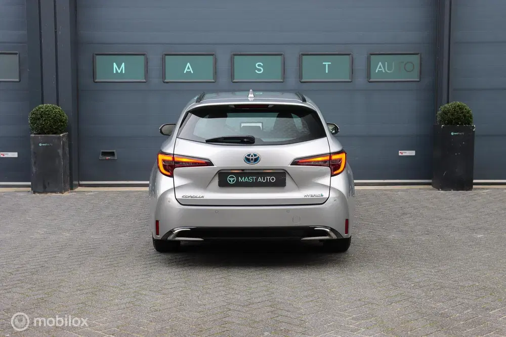 Toyota Corolla Hybrid Business uit 2024, foto 9