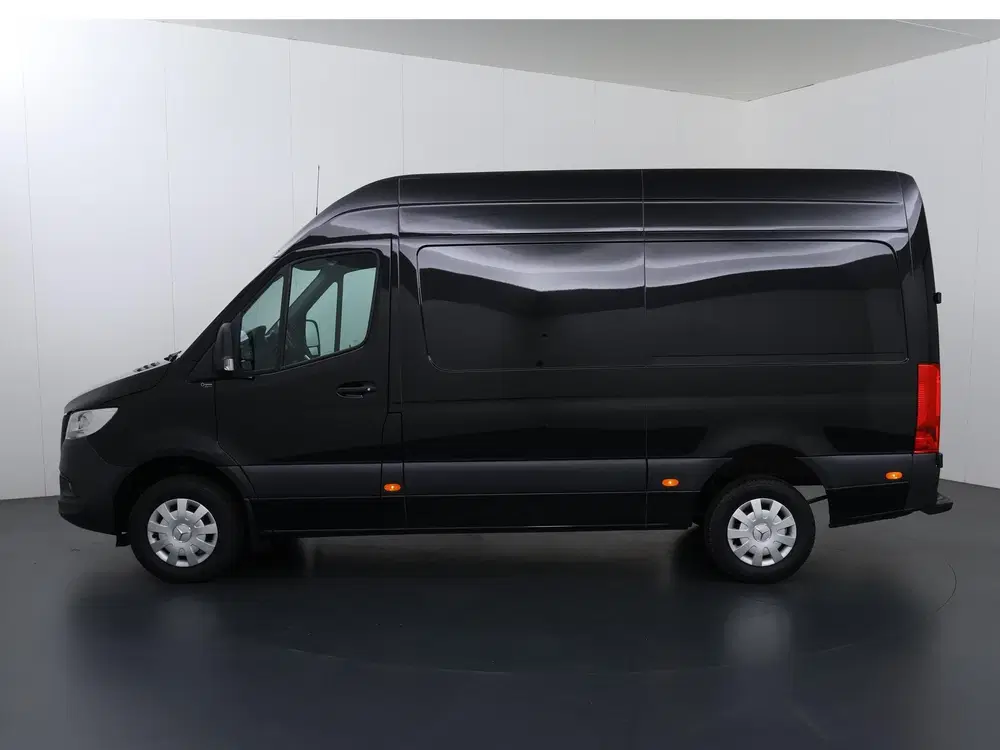 Mercedes-Benz Sprinter 317 CDI L2 H2 uit 2023, foto 5