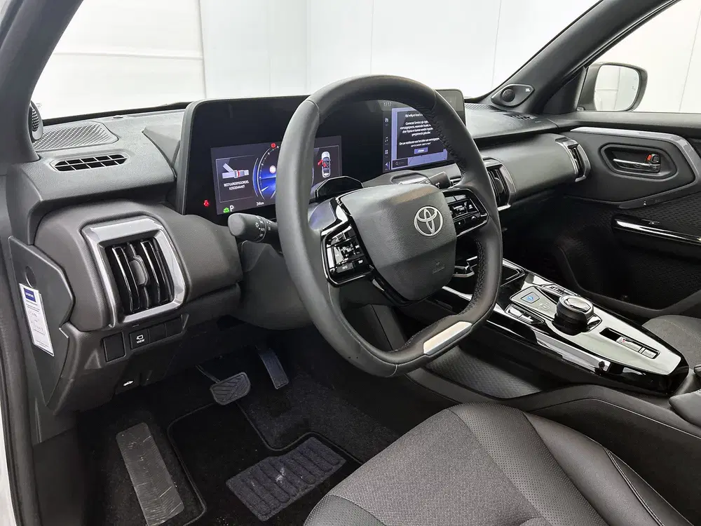Toyota Urban Cruiser Executive 61 kWh uit 2026, foto 9