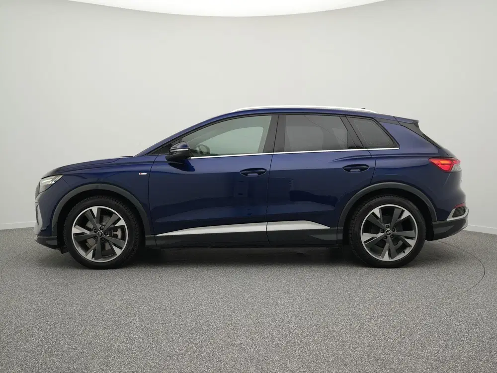 Audi Q4 e-tron S-line uit 2024, foto 12