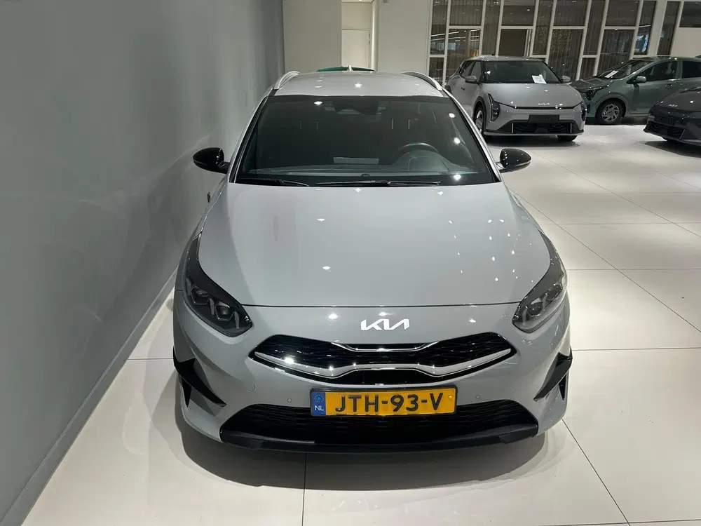 Kia Ceed 1.0 T-GDi 100pk Design Edition Navi uit 2026, foto 3