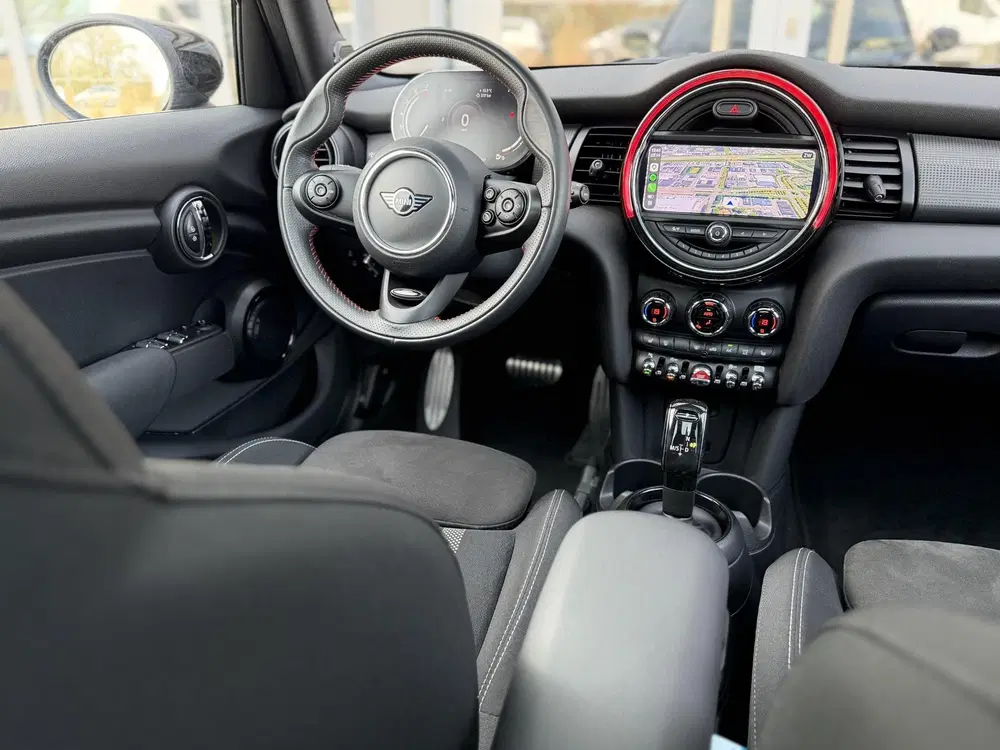 Mini Cooper 1.5 Cooper Dalston Edition JCW uit 2021, foto 12