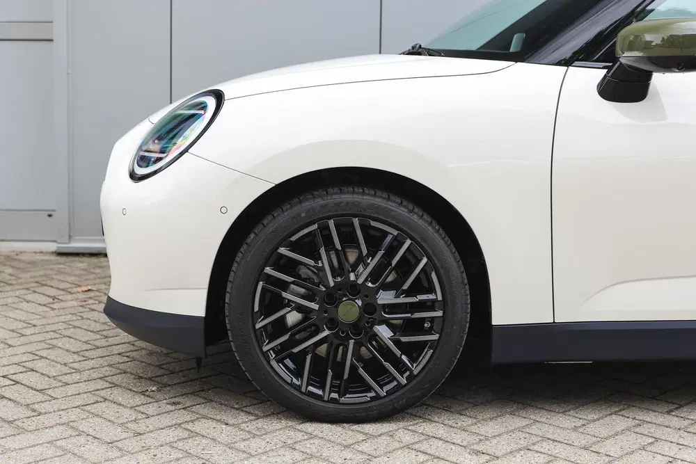 Mini Hatchback Cooper E uit 2026, foto 4