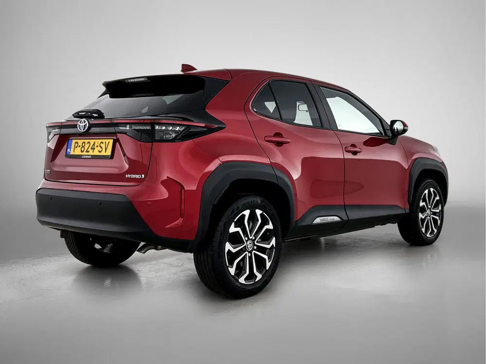 Toyota Yaris Cross 1.5 Hybrid First Edition uit 2022, foto 2