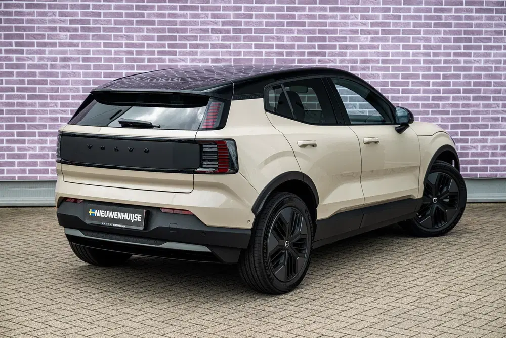 Volvo EX30 P5 Long Range Plus Europa 69 kWh uit 2026, foto 11