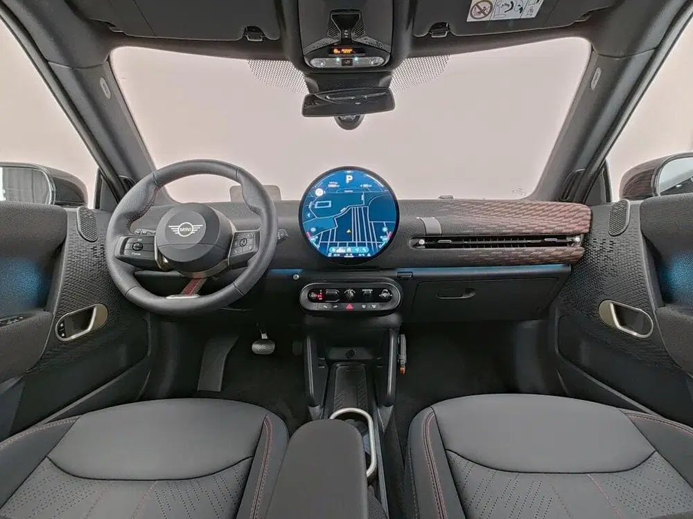 Mini Hatchback Cooper SE uit 2025, foto 3