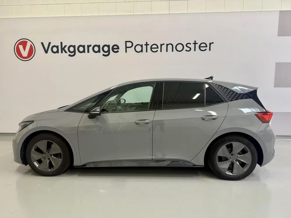 Cupra Born Essential 62 kWh SOH 96% Carplay uit 2024, foto 7