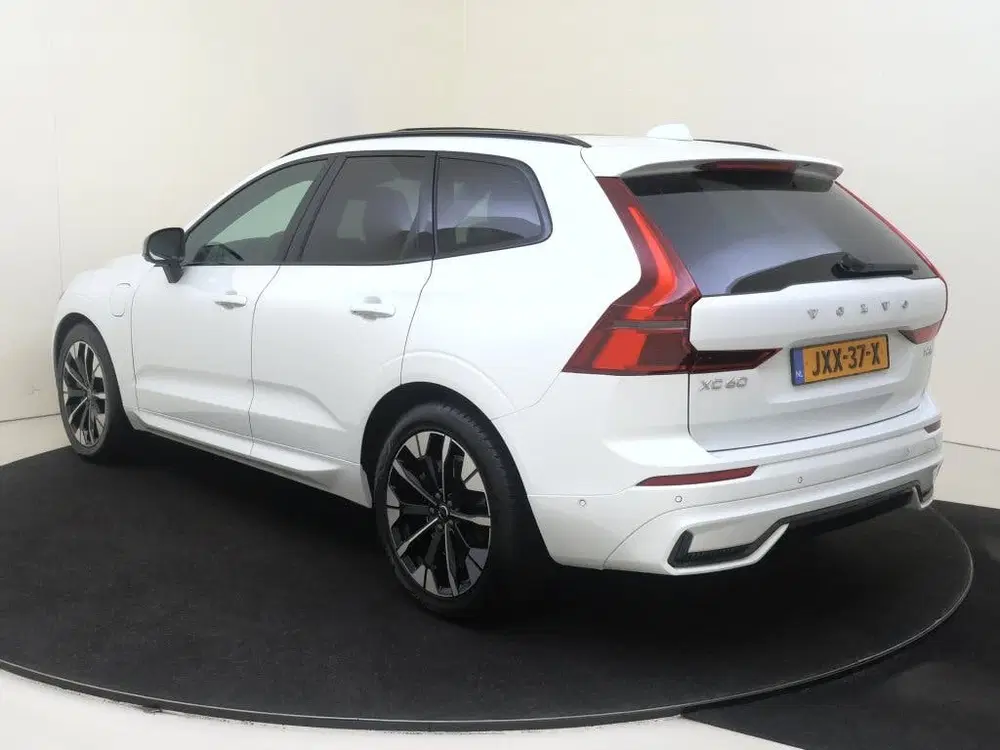 Volvo XC60 T6 AWD Ultra. Dark uit 2026, foto 4