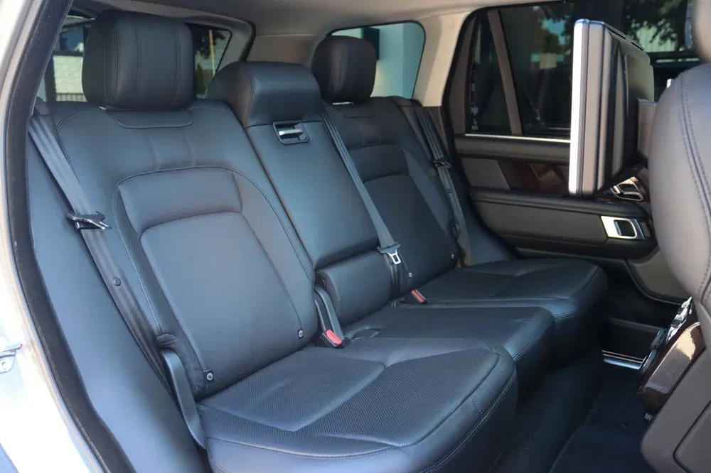Land Rover Range Rover 2.0 P400e LWB BTW TREKHAAK 360 NAP uit 2019, foto 15