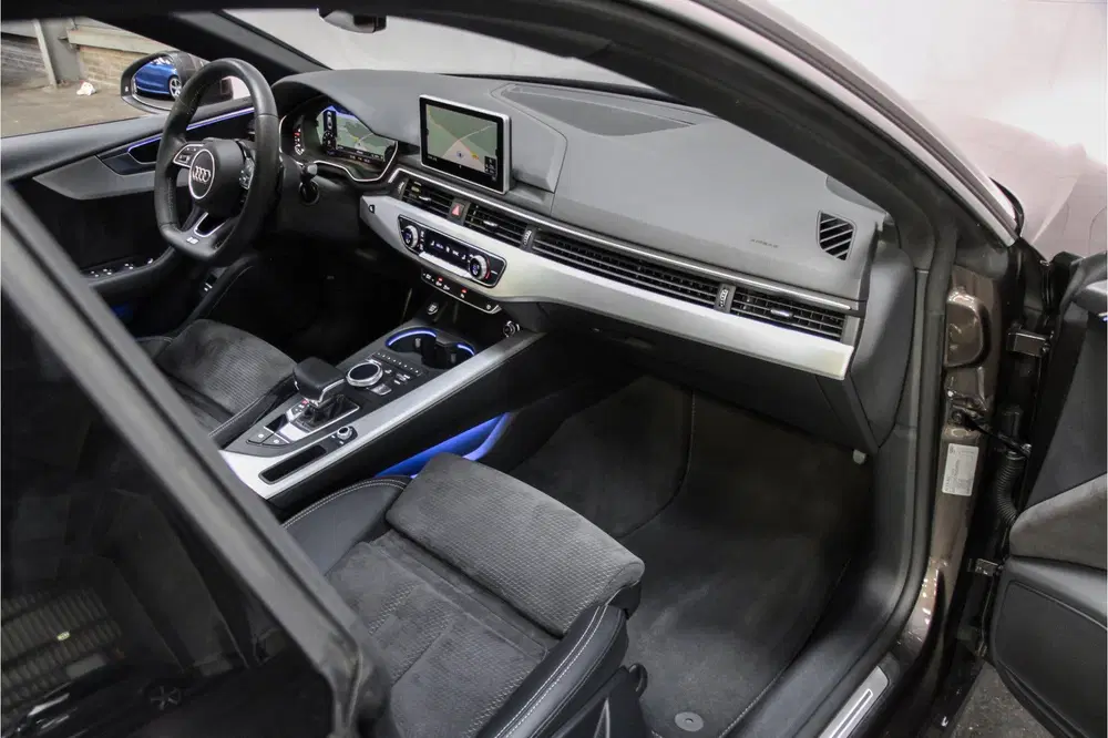Audi A5 35 TFSI S-line Edition uit 2019, foto 10