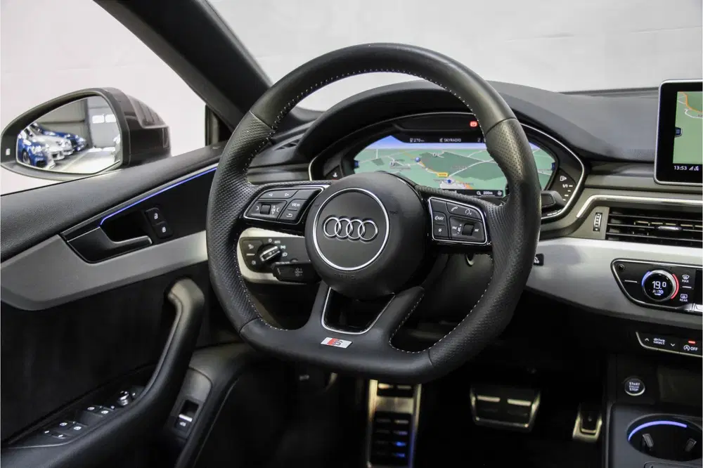 Audi A5 35 TFSI S-line Edition uit 2019, foto 11