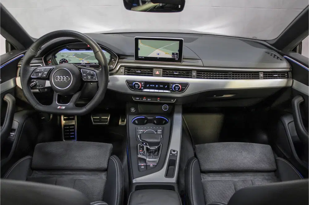 Audi A5 35 TFSI S-line Edition uit 2019, foto 9