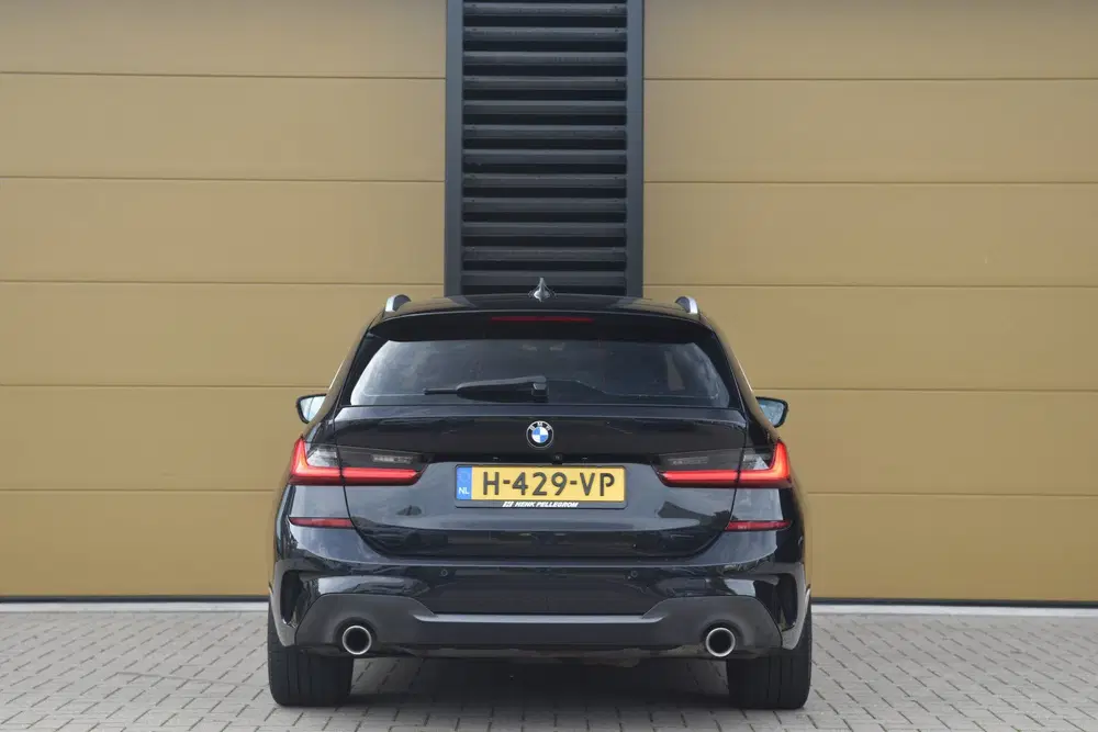 BMW 3-serie 3 Serie Touring 330i High Exe * M-Sport * uit 2020, foto 6