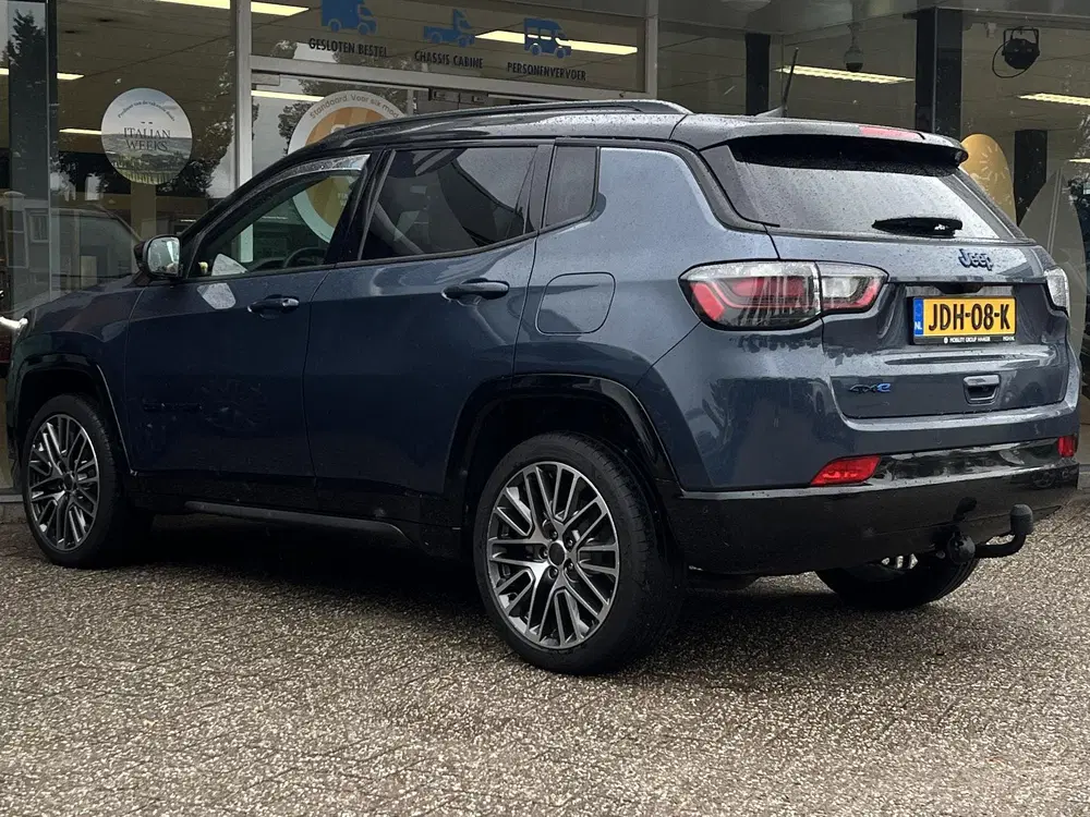 Jeep Compass 4xe 240 Plug-in Hybrid Electric Summit uit 2025, foto 3