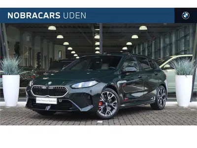 BMW 1-serie 120 High Executive M Sport Automaat uit 2026