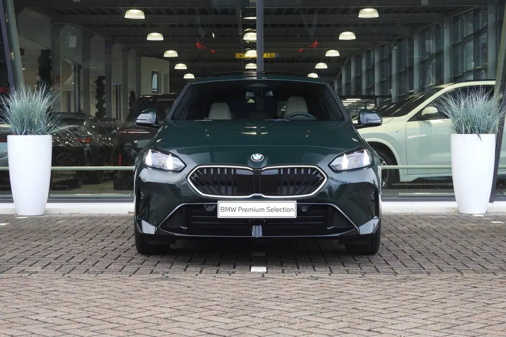 BMW 1-serie 120 High Executive M Sport Automaat uit 2026, foto 8