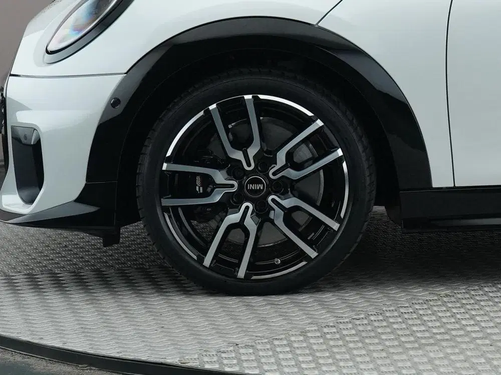 Mini Hatchback Cooper S Automaat uit 2026, foto 4