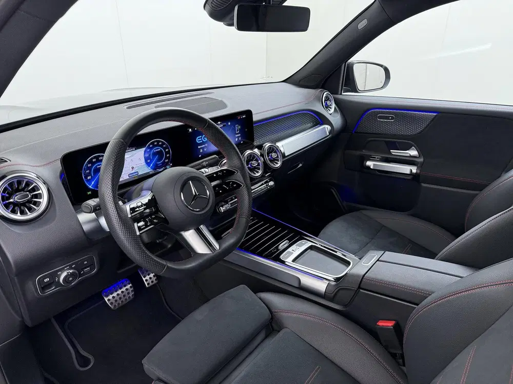 Mercedes-Benz EQB 250+ Business Solution AMG uit 2025, foto 2