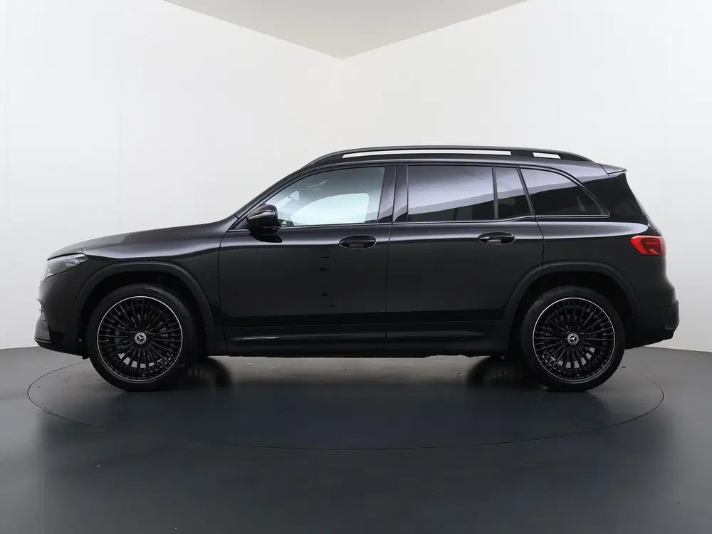 Mercedes-Benz EQB 250+ Business Solution AMG uit 2025, foto 3