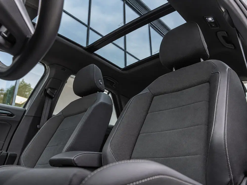 Volkswagen T-Roc 1.5 TSI R-Line uit 2022, foto 12