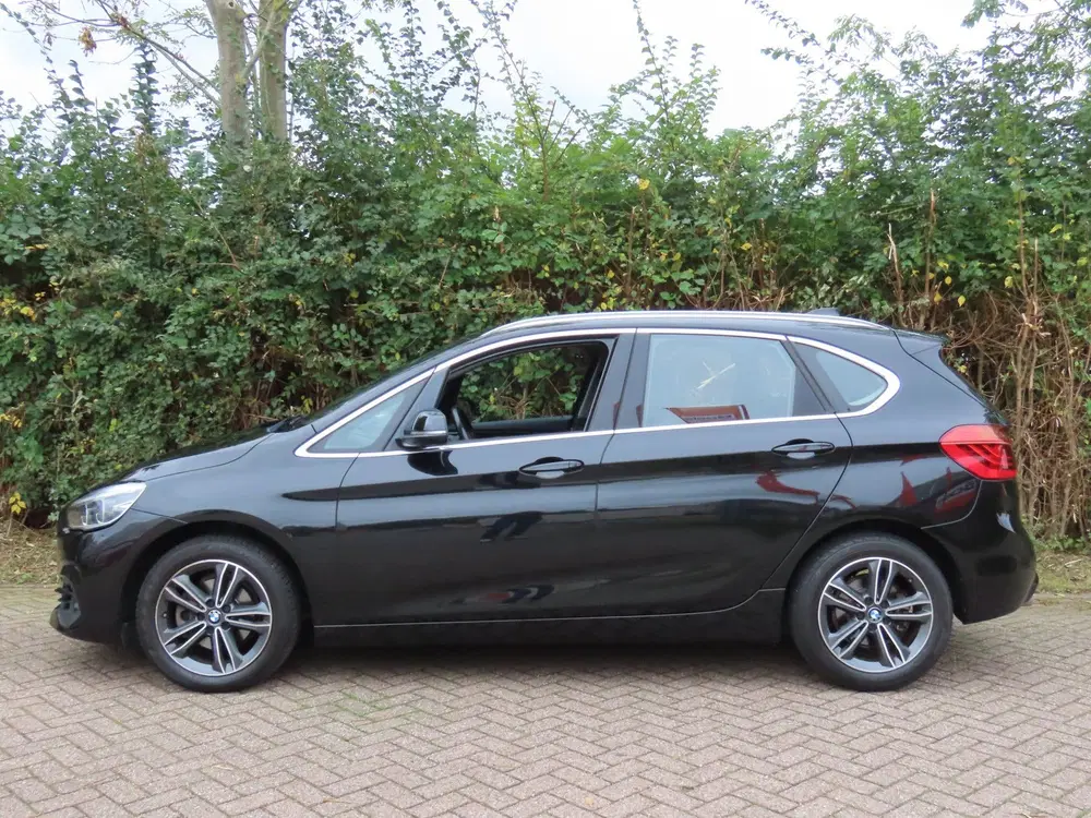 BMW 2-serie Active Tourer 218i Executive Edition M-Spo uit 2019, foto 2