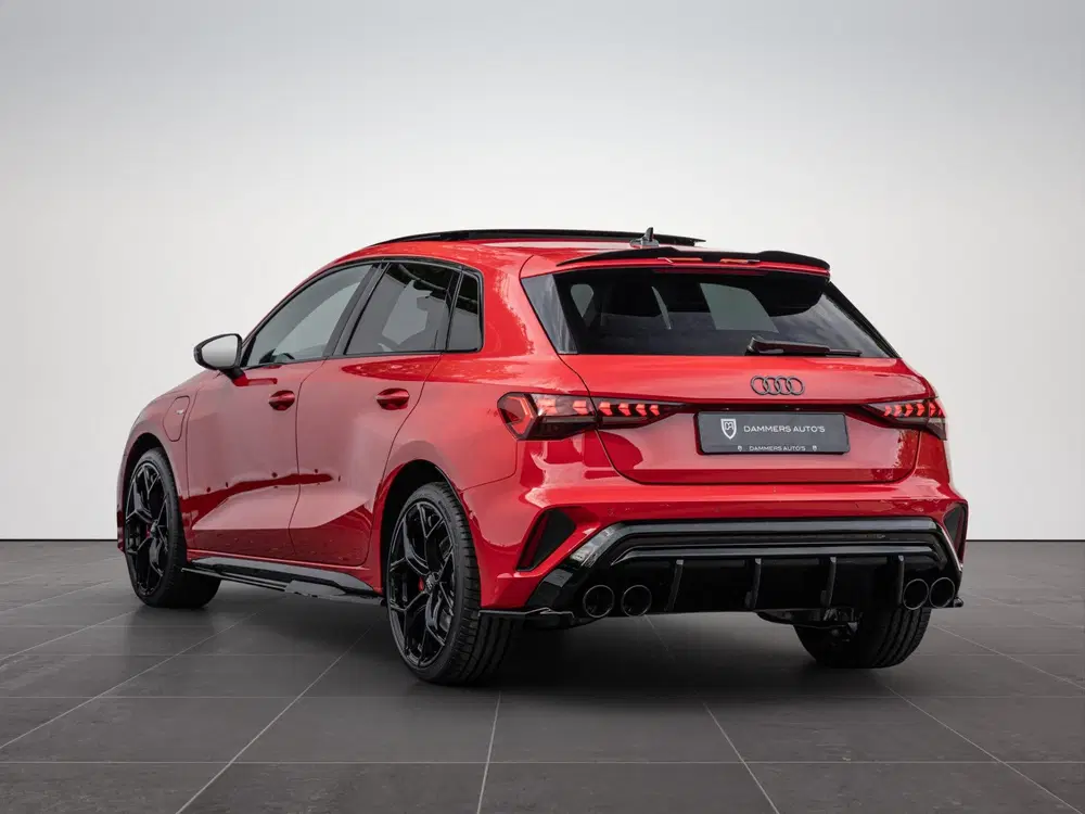 Audi A3 45 TFSI e S edition Competition Pano S-sto uit 2025, foto 2