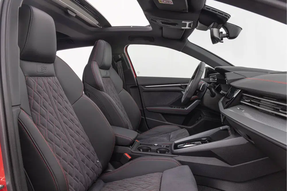 Audi A3 45 TFSI e S edition Competition Pano S-sto uit 2025, foto 4