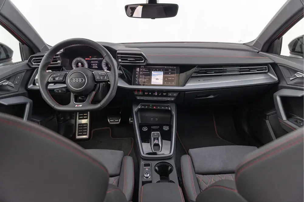 Audi A3 45 TFSI e S edition Competition Pano S-sto uit 2025, foto 5