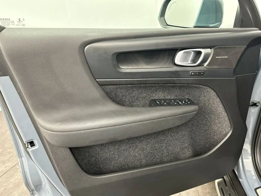 Volvo XC40 T5 262PK Recharge Inscription uit 2023, foto 15