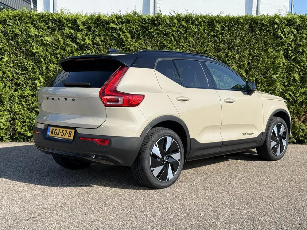 Volvo EX40 Single Motor Extended Range Plus Europa uit 2026, foto 6