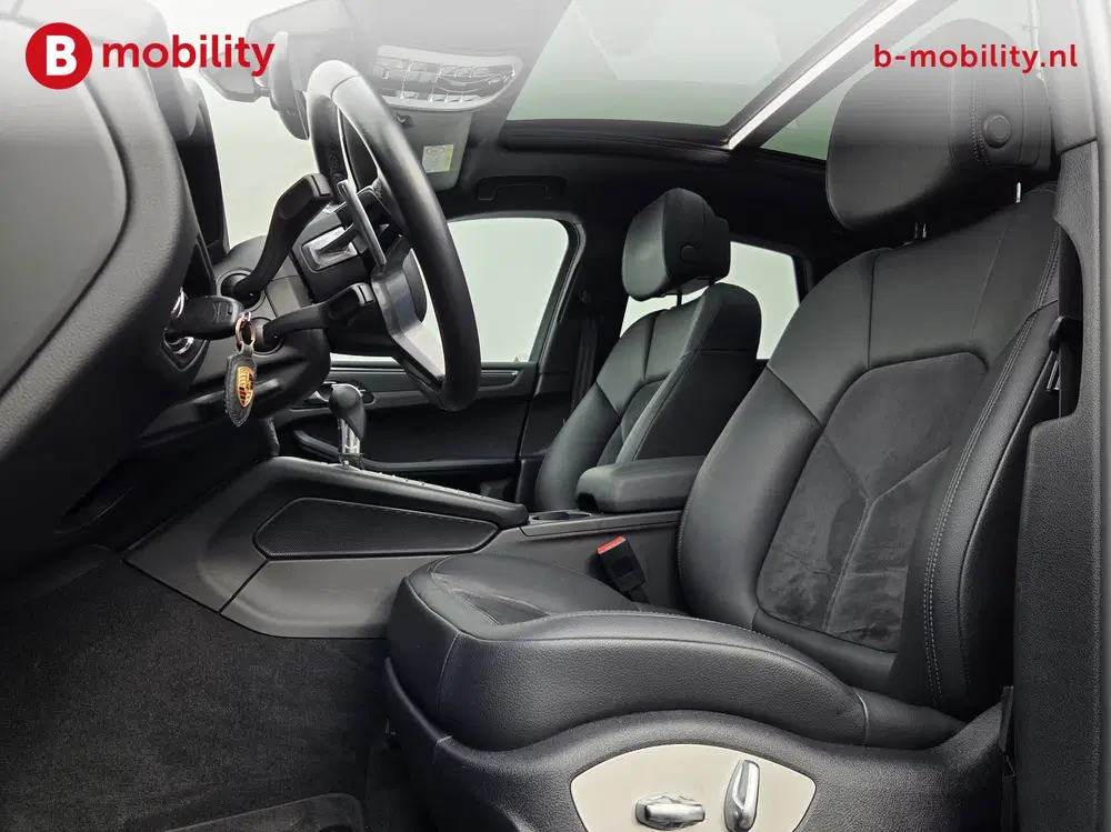 Porsche Macan 2.0 T Panoramadak Memory Pakket Trekhaak 2 uit 2021, foto 9