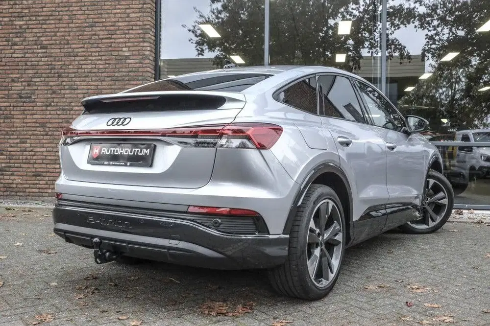 Audi Q4 e-tron 45 S-Line uit 2026, foto 2