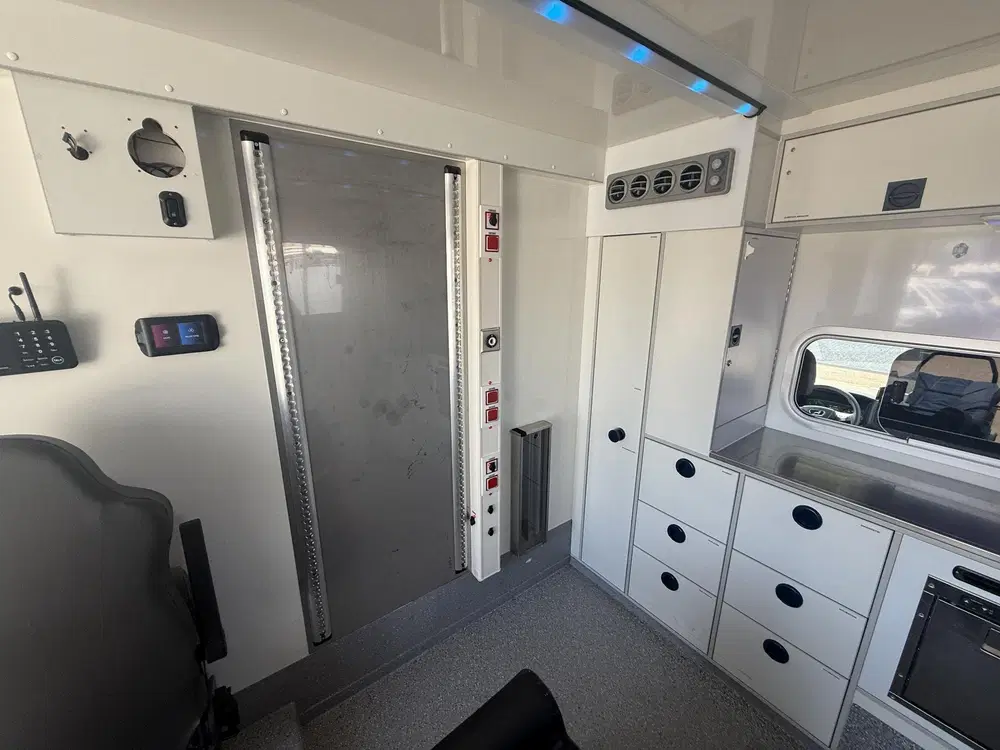 MAN TGE 50 180pk Automaat 50 AMBULANCE INCL STRYKE uit 2023, foto 12