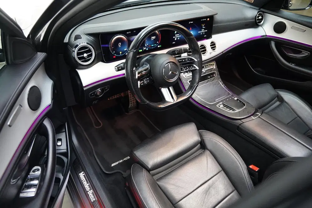 Mercedes-Benz E-Klasse 200 AMG NIGHT PANO SFEER 360 LEER uit 2021, foto 12
