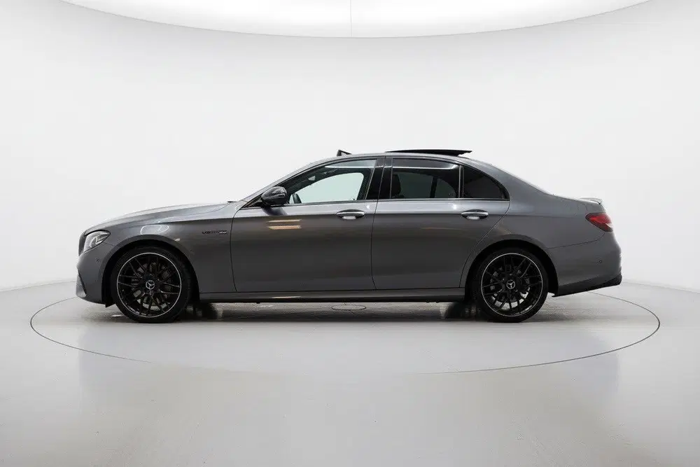 Mercedes-Benz E-Klasse 200 AMG NIGHT PANO SFEER 360 LEER uit 2021, foto 4