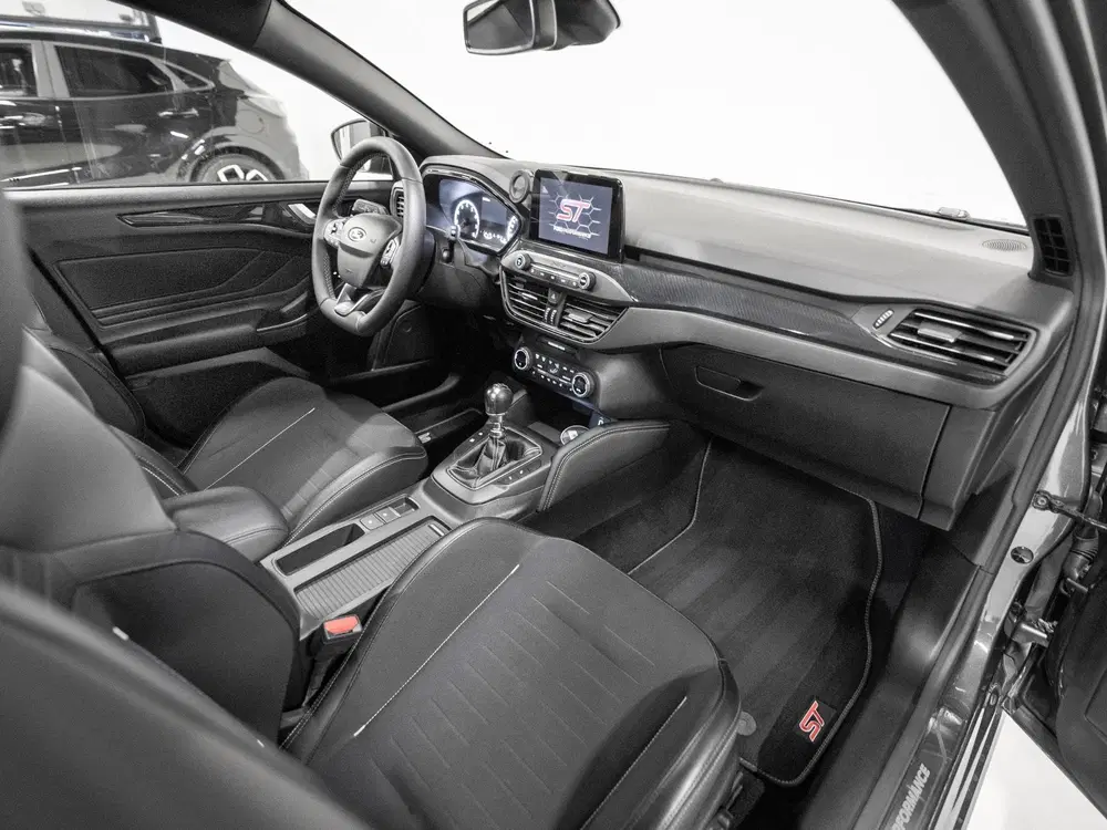 Ford Focus 2.3 EcoBoost ST-3 ACC Keyless Milltek Stoe uit 2019, foto 15