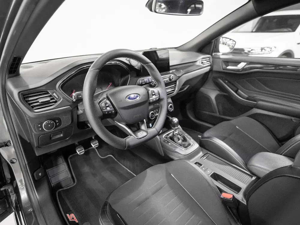 Ford Focus 2.3 EcoBoost ST-3 ACC Keyless Milltek Stoe uit 2019, foto 3