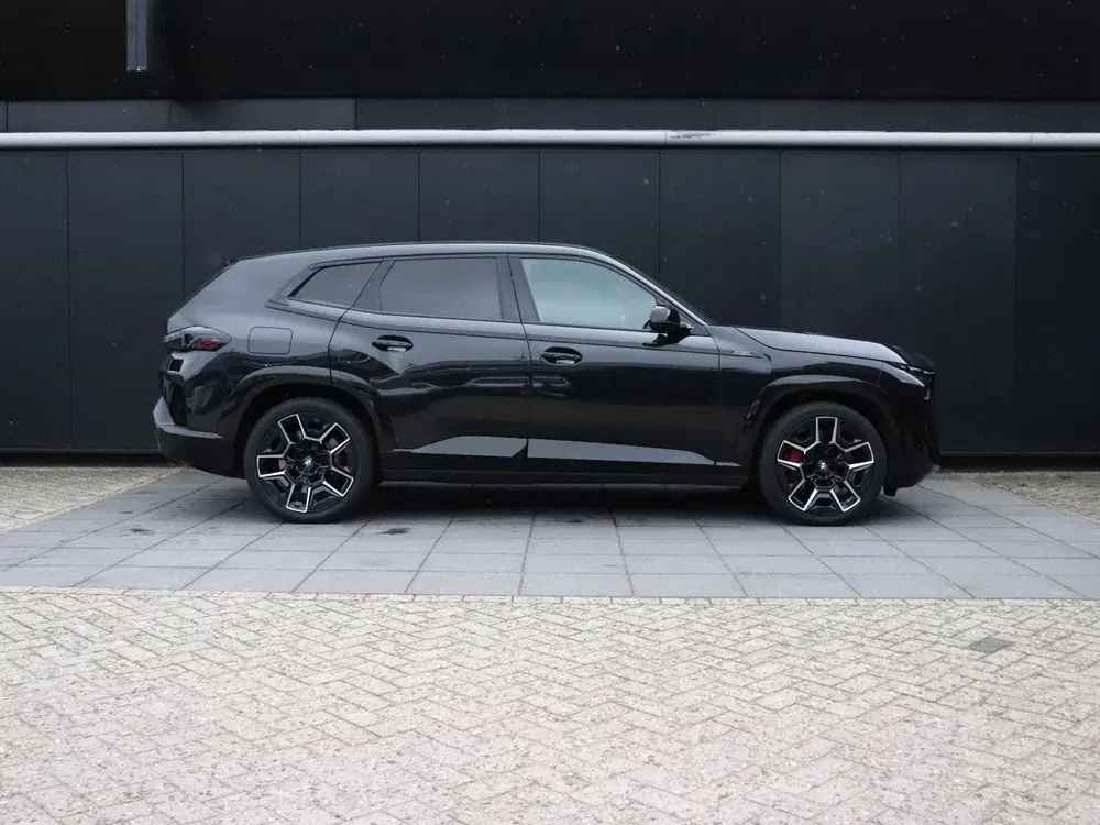 BMW XM PHEV 30 kWh V8 uit 2023, foto 4