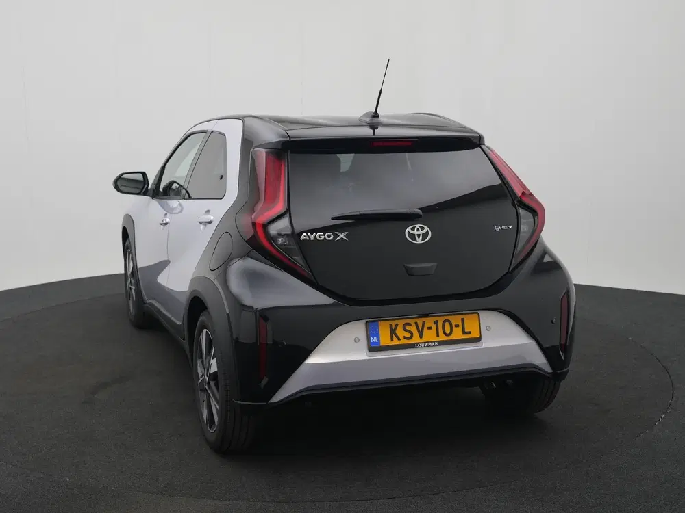Toyota Aygo X Hybrid 115 pulse uit 2026, foto 12