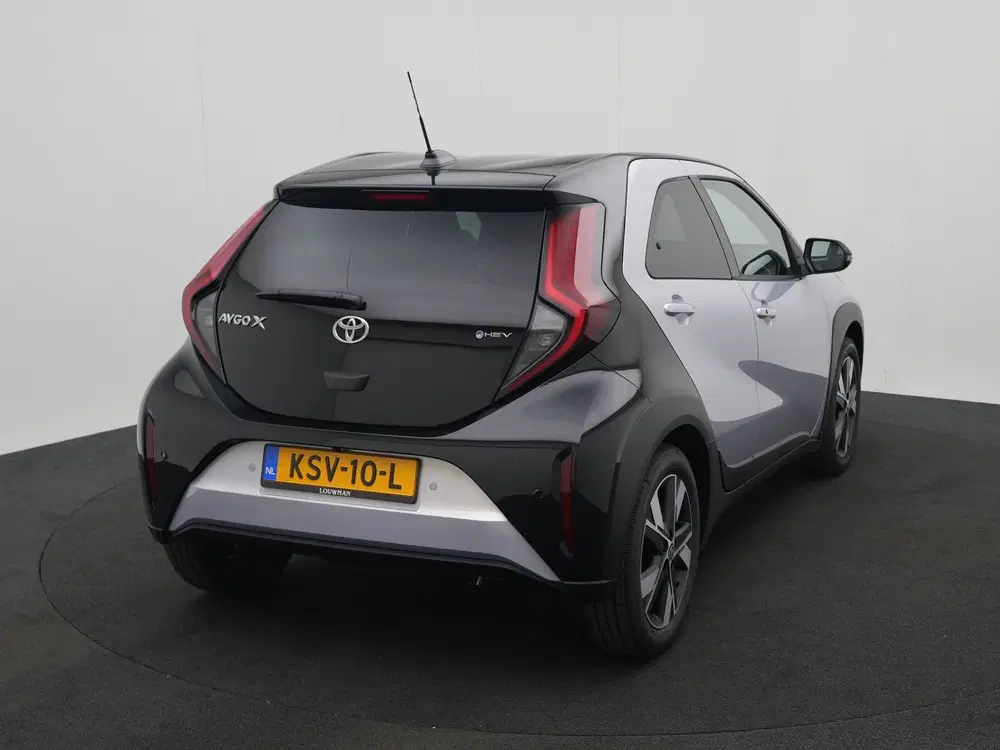 Toyota Aygo X Hybrid 115 pulse uit 2026, foto 13