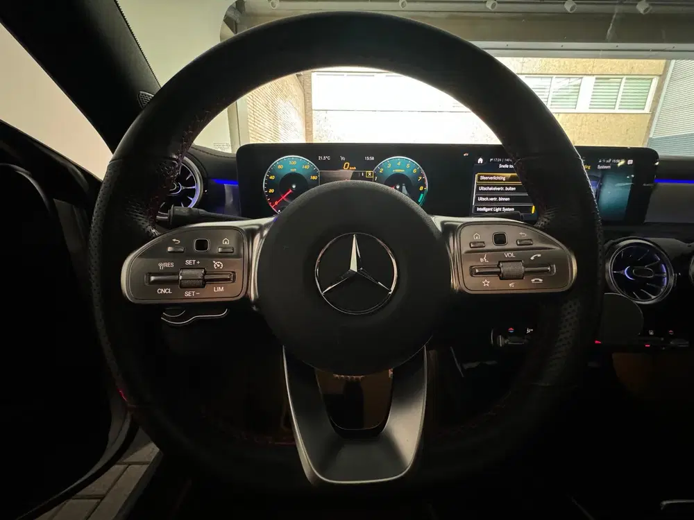 Mercedes-Benz CLA 250 e AMG Pano uit 2022, foto 11
