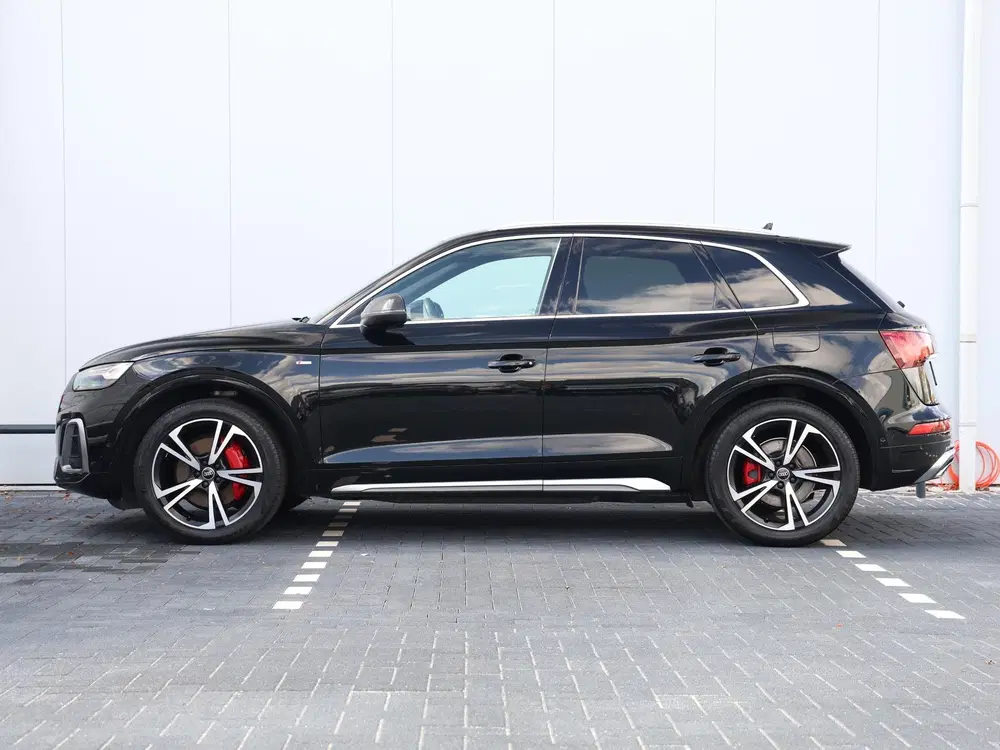 Audi Q5 55 TFSI e S edition Competition uit 2023, foto 11