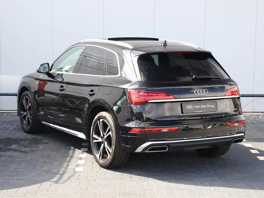 Audi Q5 55 TFSI e S edition Competition uit 2023, foto 12